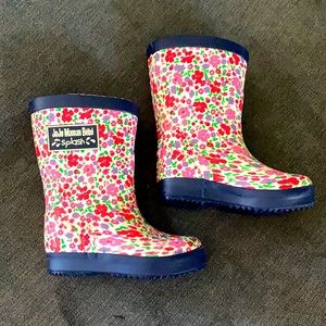 5 toddler Jojo Maman Bébé floral wellies rainboots